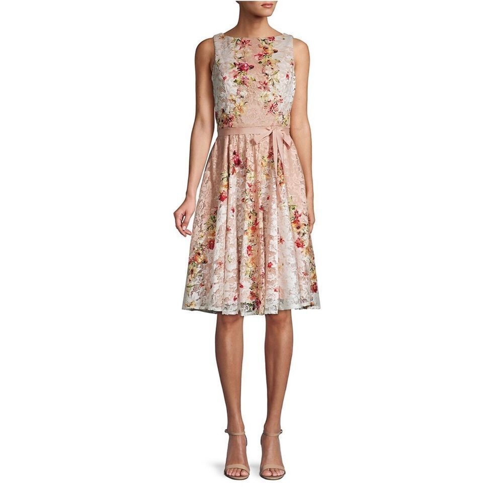 Gabby Skye  Floral Lace Fit-&-Flare Dress size 6